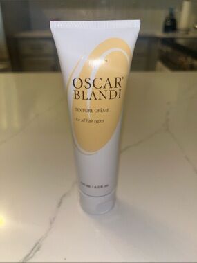 Texture Crème in Cream - Lightweight Styling for All Hair Types